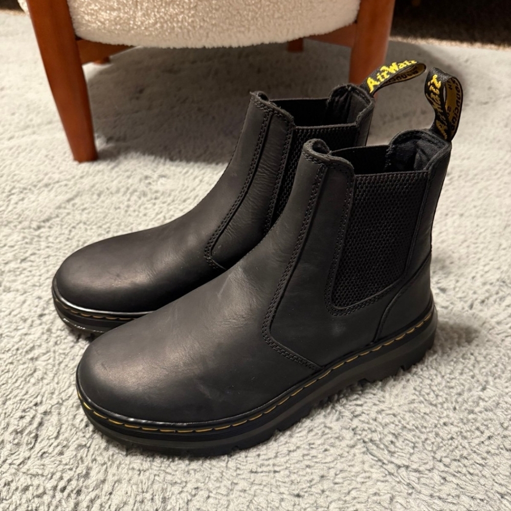 Doc Marten Embury Womens 7